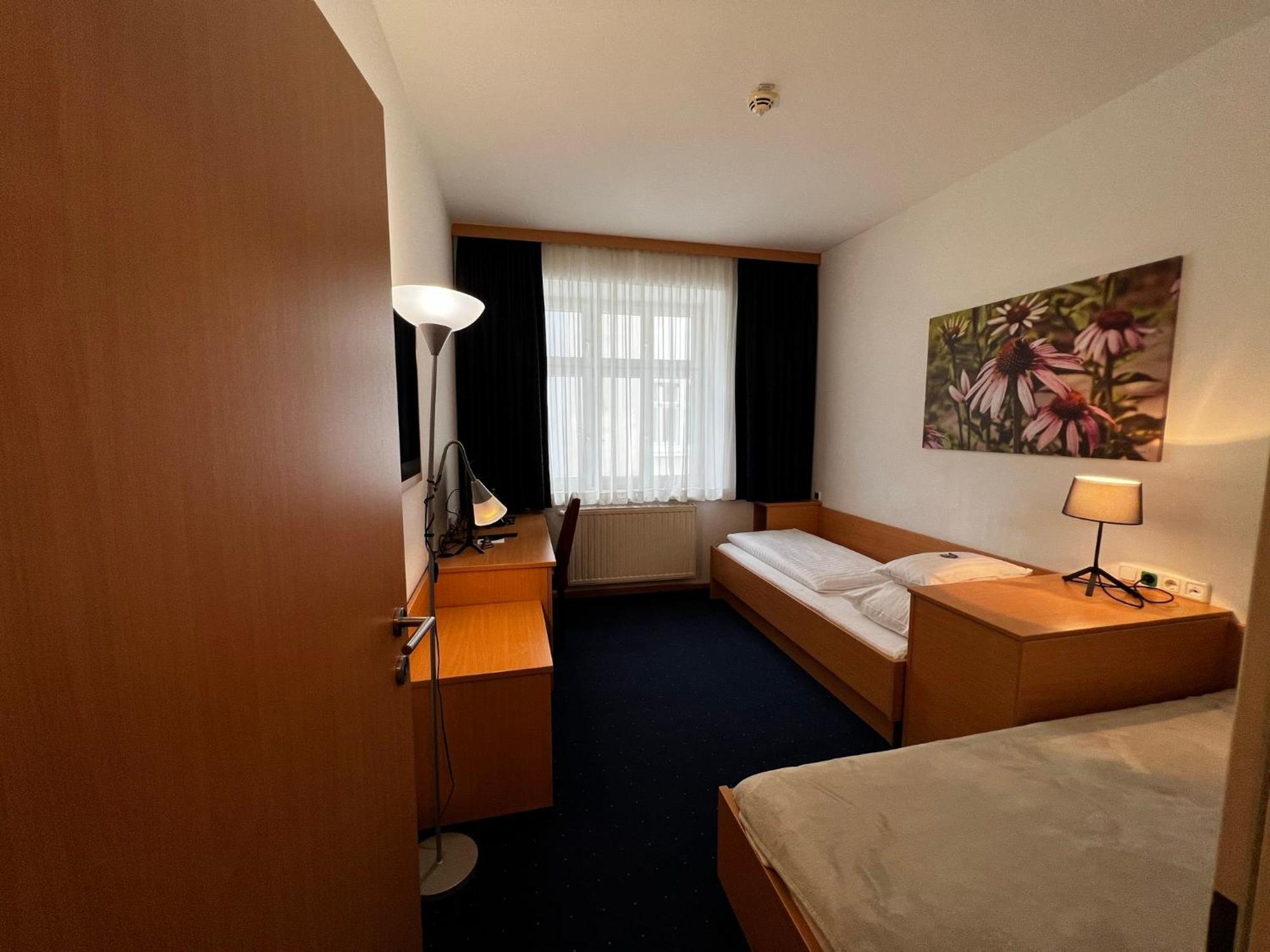 H+ Hotel Ried Рид  Экстерьер фото