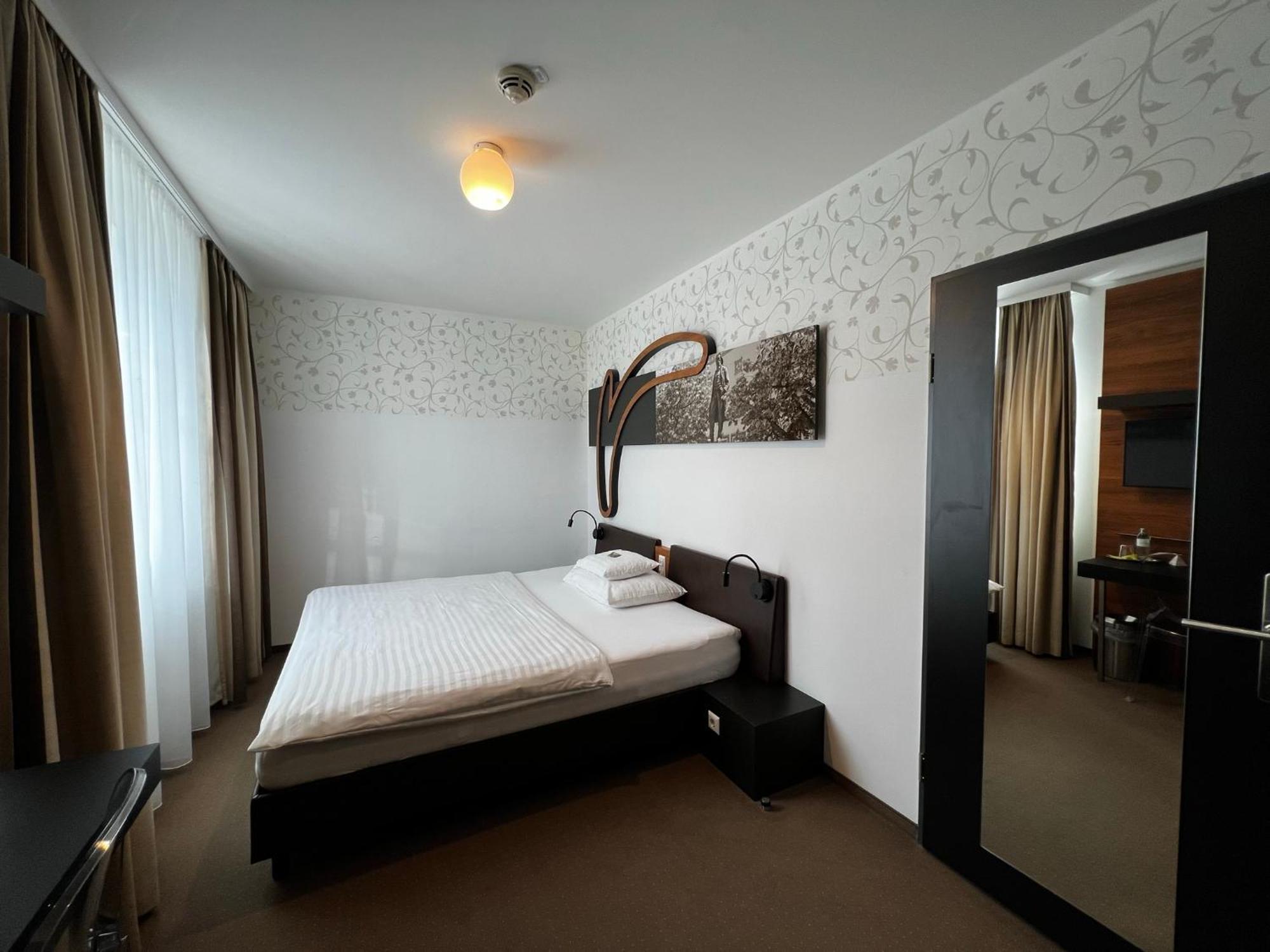 H+ Hotel Ried Рид  Экстерьер фото