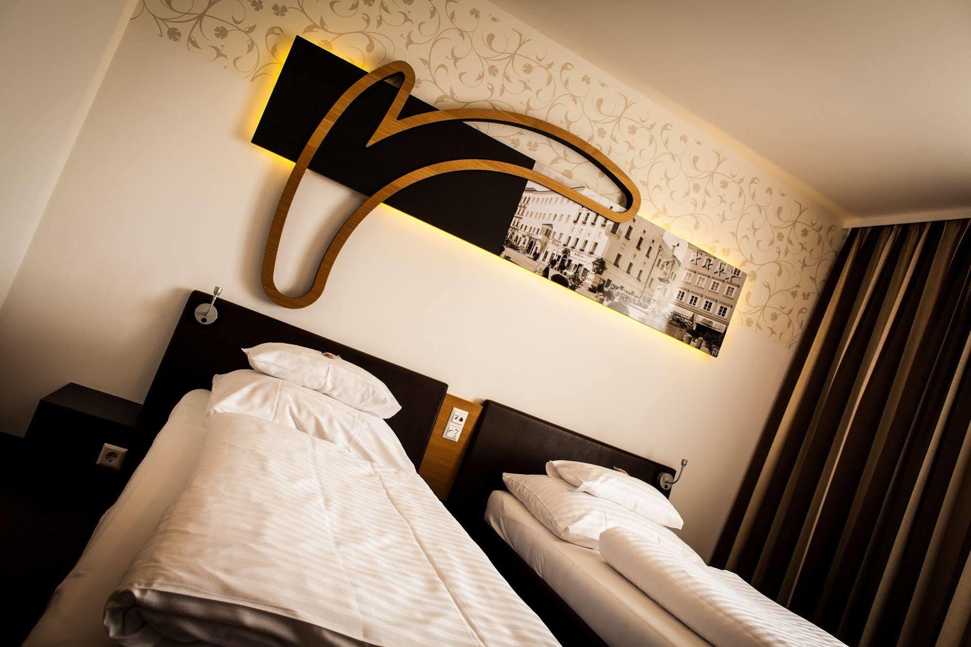 H+ Hotel Ried Рид  Экстерьер фото