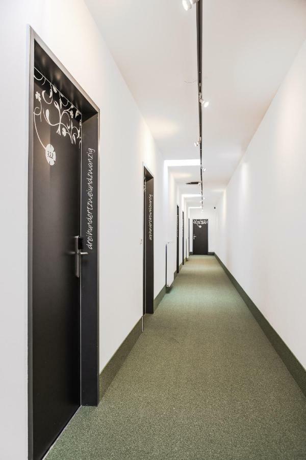 H+ Hotel Ried Рид  Экстерьер фото